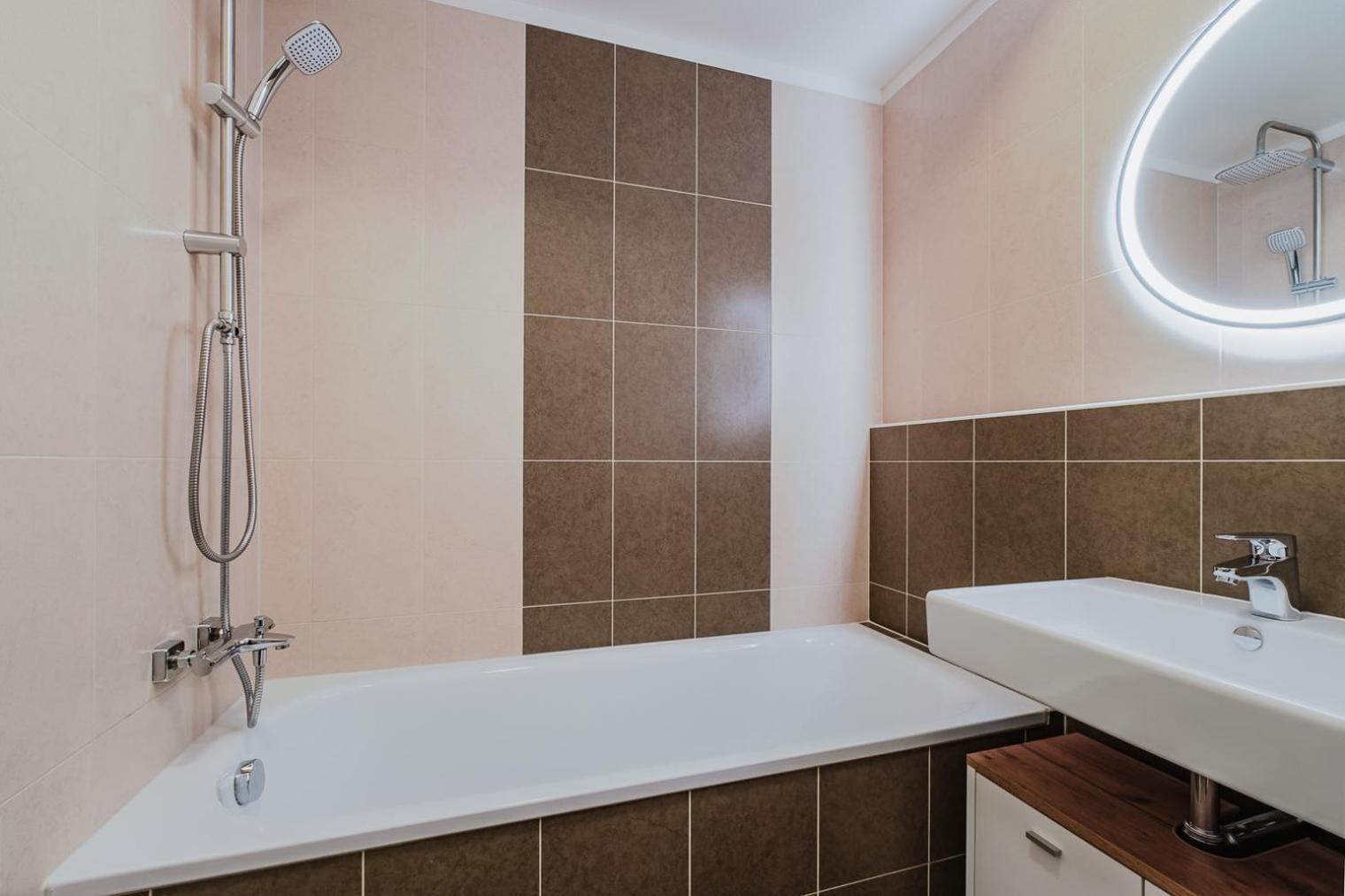 Apartment Blueground Zizkov Furnished Park Prg-42 *